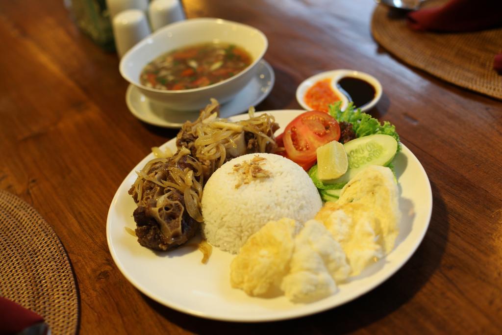 Villa Damar Boutique Hotel Bandung Eksteriør billede