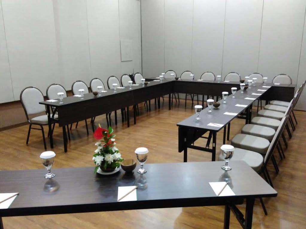 Villa Damar Boutique Hotel Bandung Eksteriør billede